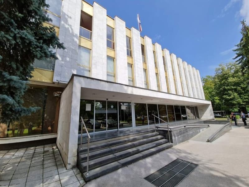 Izbor Komisije za sukob interesa počeo kršenjem zakona